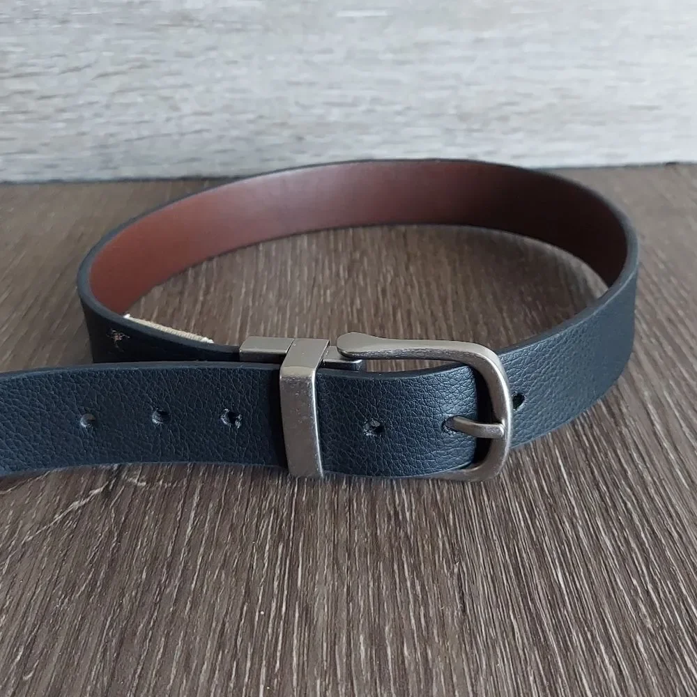 Levi's Reversible Black & Brown Belt Small 22-24